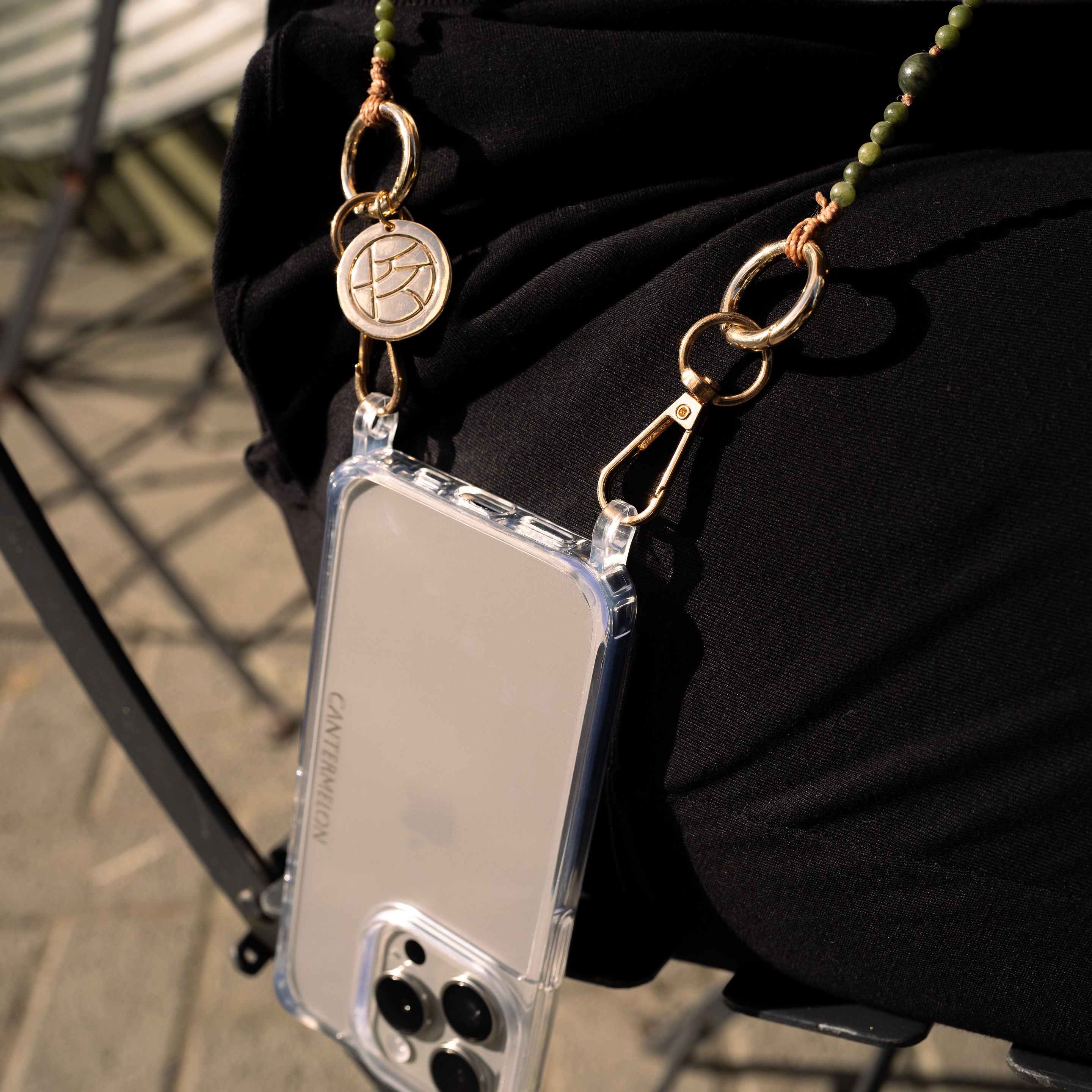 Universal adapters and phone cases